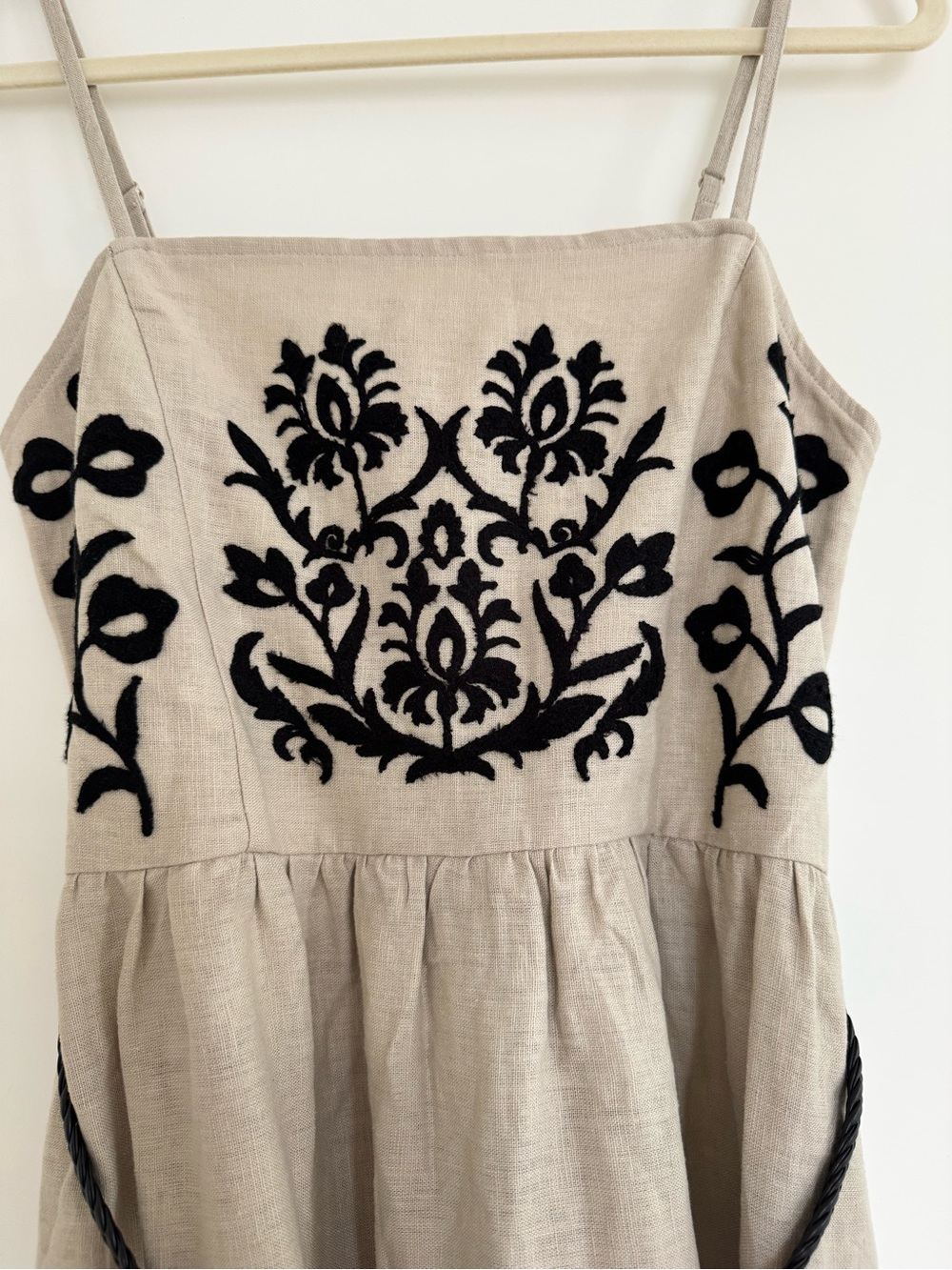 Lucky Brand Embroidered belted tiered linen maxi dress - Picture 8 of 11